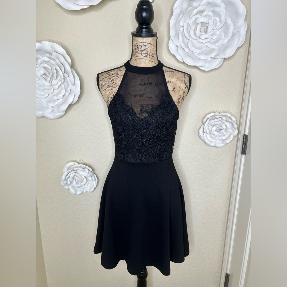 Francesca’s Blue Rain Black Lace & Crochet Lace Wilhelmina Dress Size Small